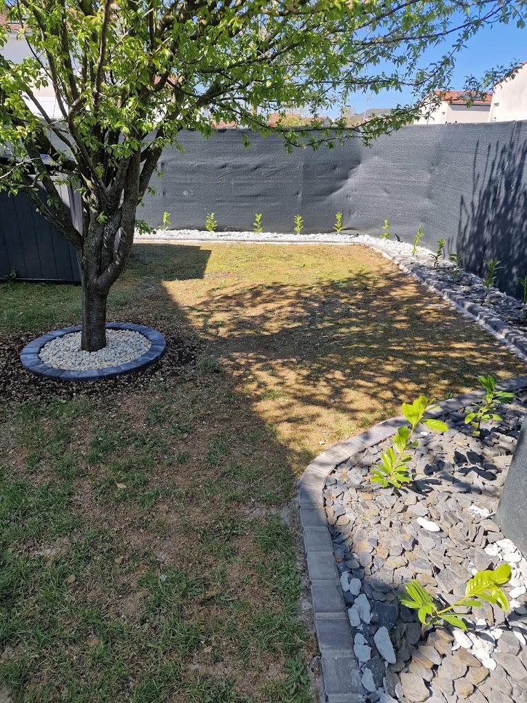 Brico Jardin 54
